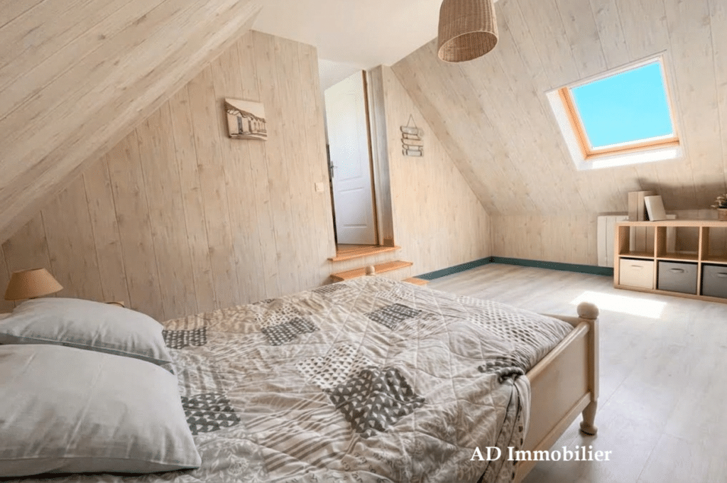 Maison moderne de 144 m² à Rosporden . Jardin clos et SPA . Proche toutes commodités