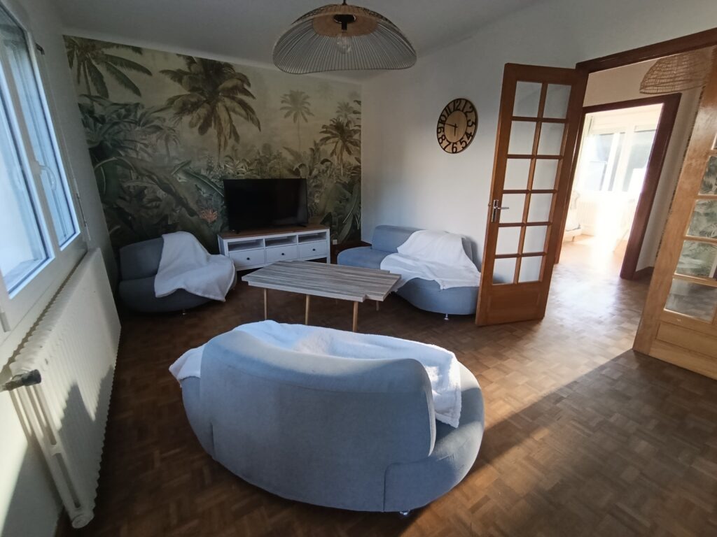 Maison de 180 m² rénovée . Quartier du Corniguel . Maison familiale ou Fort potentiel locatif . Colocation