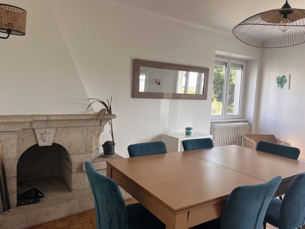 Maison de 180 m² rénovée . Quartier du Corniguel . Maison familiale ou Fort potentiel locatif . Colocation